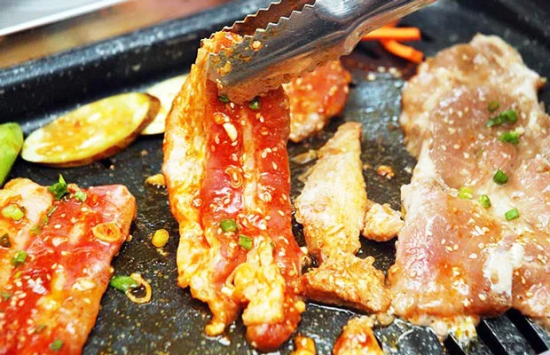 ba rọi nướng xốt tương cay