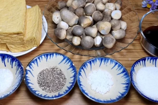 Nguyên liệu làm món nấm kho tàu hũ