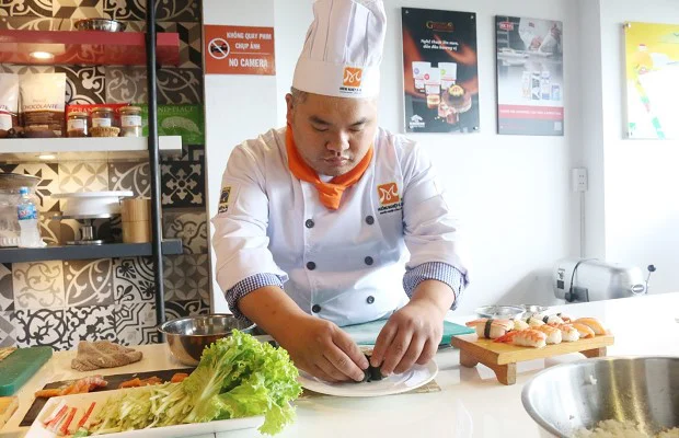 88New 1 com link không bị chặn tự tin chế biến Sushi
