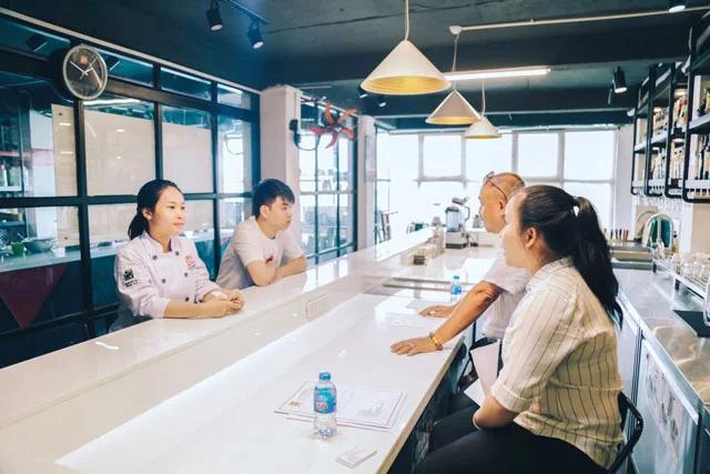 Ứng viên hoàn toàn chủ động chọn vị trí việc làm phù hợp tại New8808 khuyến mãi hấp dẫn cho thành viên mình yêu thích chon vi tri phu hop