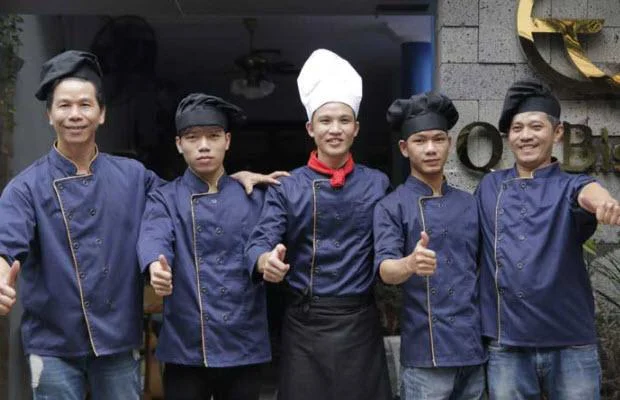 Hoàng Văn Phúc New8883 cá cược thể thao, casino trực tuyến, tài xỉu tại QT Coffee & Bistro
