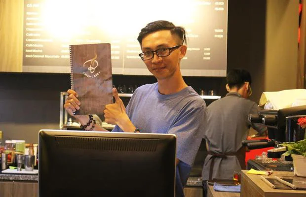 kim trọng chủ bon café