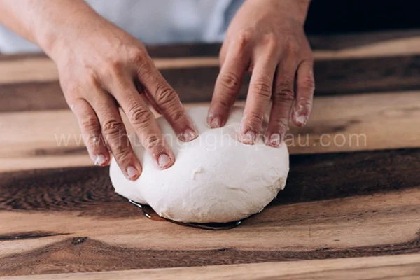 Ủ và nhào bột làm sandwich Ủ và nhào bột làm sandwich