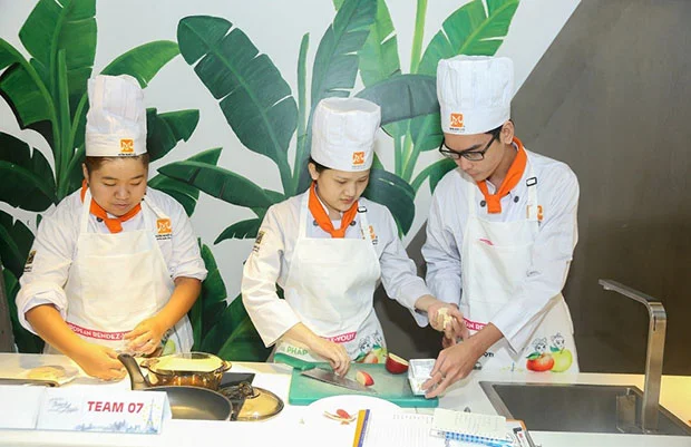 nhom 3 thanh vien