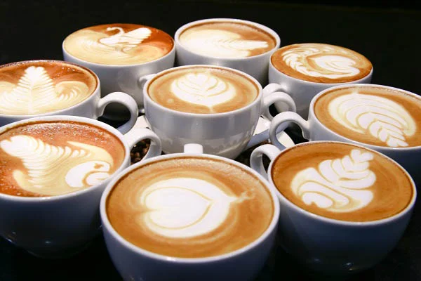 tách cafe của barista tách cafe của barista