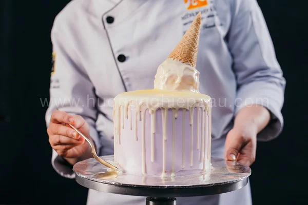 Tạo hình bánh kem theo xu hướng hiện đại Tạo hình bánh kem theo xu hướng hiện đại