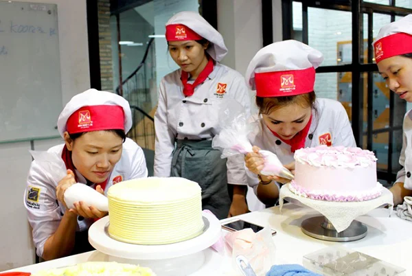 vẽ ren, bắt hoa bánh vẽ ren, bắt hoa bánh