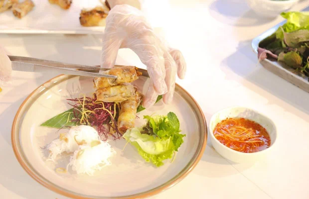 New88044 nạp rút nhanh chóng hướng dẫn các bạn trang trí món ăn