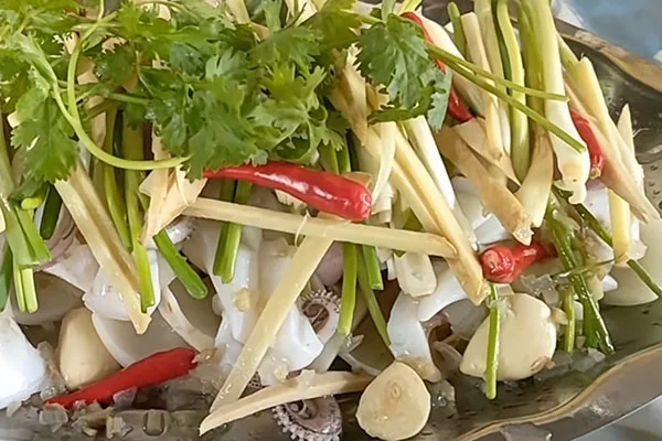 Mực hấp hành