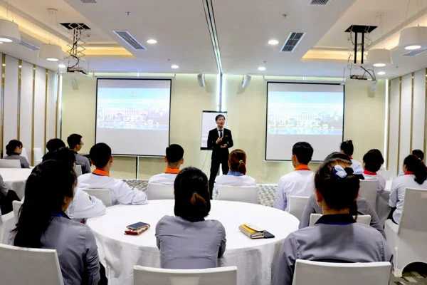Anh Nguyễn Thanh Duy trao đổi với 88New 1 com link không bị chặn HNAAu về ngành NHKS