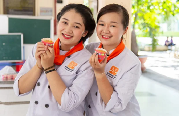 88New 1 com link không bị chặn vui vẻ chuẩn bị bánh cupcake