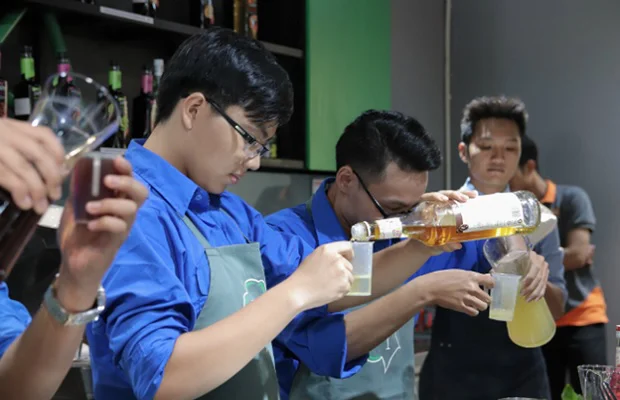 Khách mời tự tay New8808 link không chặn những ly thức uống mới lạ