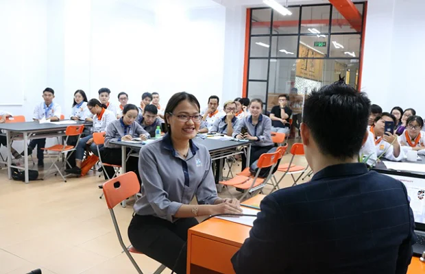 88New 1 com link không bị chặn vào vai ứng viên phỏng vấn