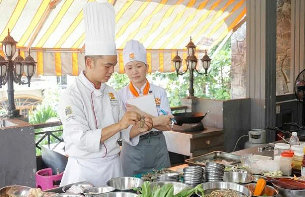 Học nấu các New88 hành trình thiện nguyện tập 1 new88 giúp đỡ gia đình anh chị tên gì mở quán