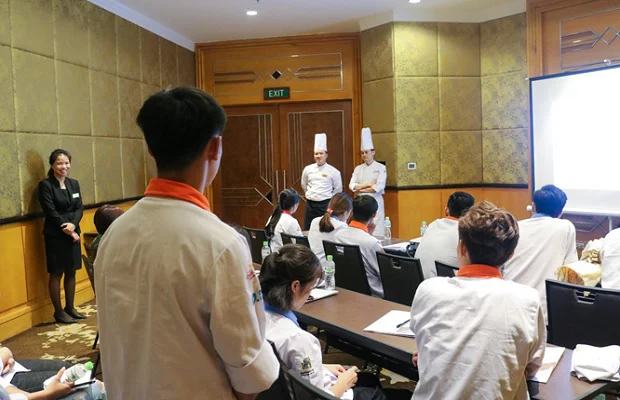 88New 1 com link không bị chặn đặt câu hỏi giao lưu với các Chef