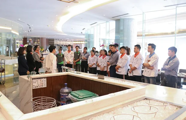 Phó Tổng New8883 cá cược thể thao, casino trực tuyến, tài xỉu chia sẻ