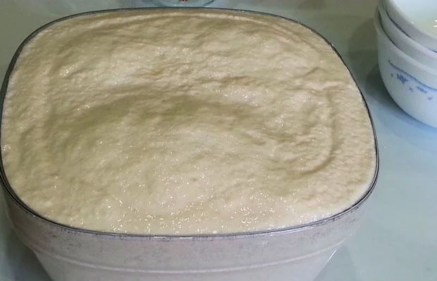 bột bánh sủi tăm lên