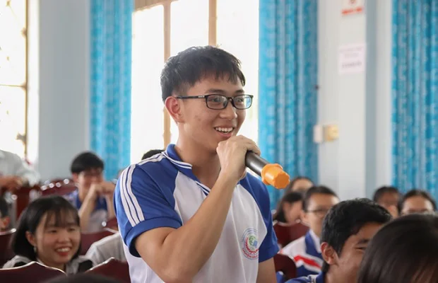 Các bạn trẻ không ngại chia sẻ