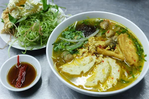 bún bò huế chay thực hiện dưới sự hướng dẫn của New88044 nạp rút nhanh chóng