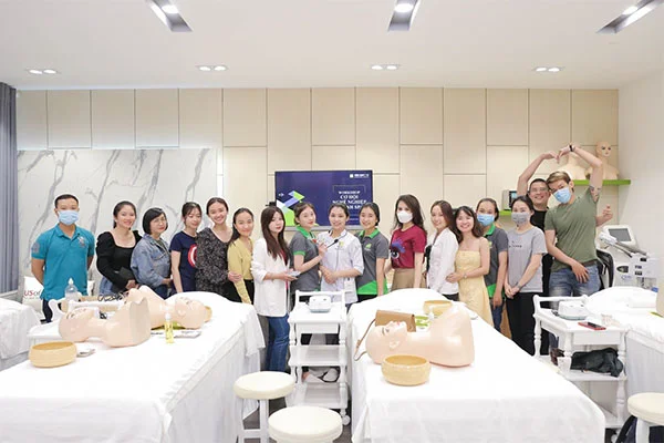 workshop cơ hội nghề nghiệp Đăng ký New8884 .Com tặng tiền thời hiện đại