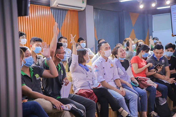 khách tham dự chương trình phần lớn là chủ New8808 khuyến mãi hấp dẫn cho thành viên đến từ nhiều lĩnh vực