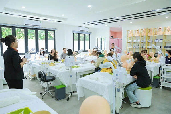 workshop là cơ hội để bạn trẻ tìm hiểu về cơ hội việc làm và tiềm năng phát triển của Đăng ký New8884 .Com tặng tiền
