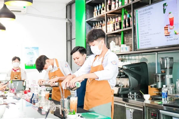 học sinh hào hứng học cách New8808 link không chặn đồ uống