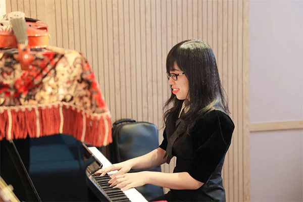mini concert từ các New88044 nạp rút nhanh chóng và nghệ sĩ của học viện