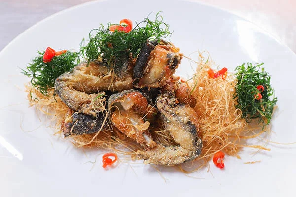 Ếch rang muối