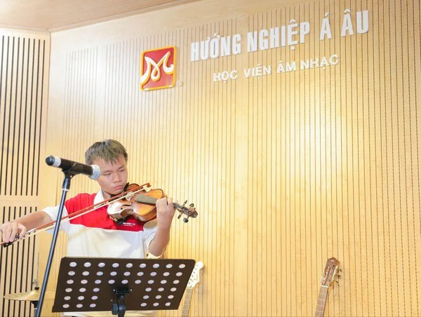 88New 1 com link không bị chặn thiên ân biểu diễn violin trong chương trình