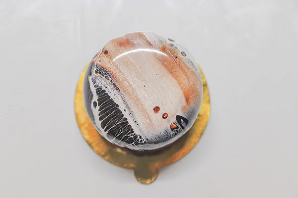 Kích cỡ nhỏ xinh của chiếc Entremet