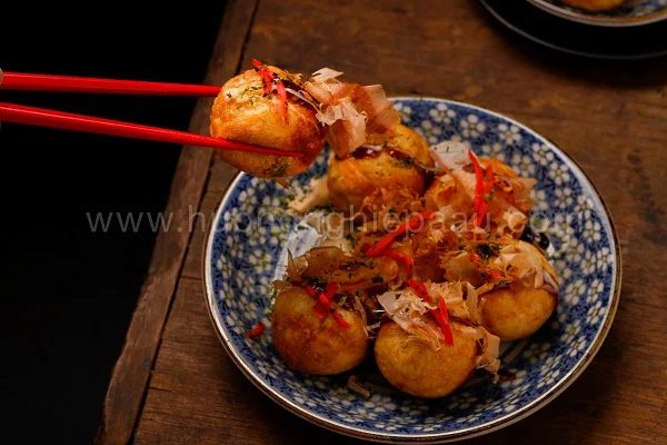 hoc-lam-mon-an-duong-pho-nhat học làm món ăn đường phố nhật