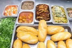bánh mì chay với đa dạng các loại nhân
