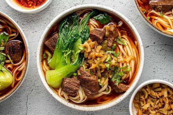 day-nau-mi-bo-ham-dai-loan dạy nấu mì bò hầm đài loan