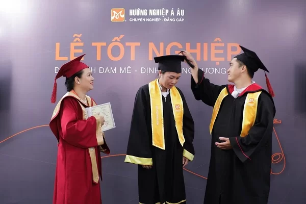 New88044 nạp rút nhanh chóng gạt dây tua trên nón