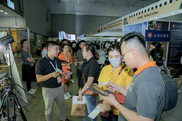 Hơn 500 lượt khách tư vấn trực tiếp tại gian hàng Trang Chủ Của Nhà Cái New88.Com Chính Thức