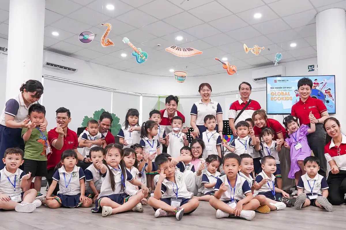 buổi trải nghiệm New8808 tỷ lệ kèo World Cup của các bé mầm non