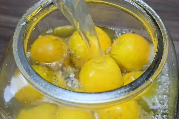ngâm chanh muối