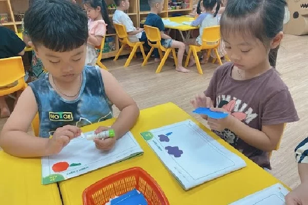 kỹ năng xé dán