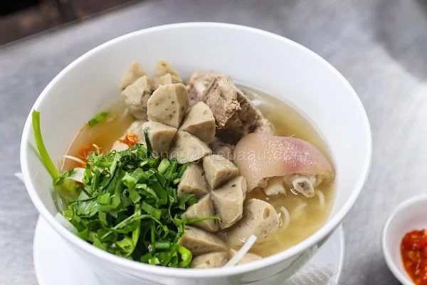 hoc-nau-bun-bo-vien học nấu bún bò viên