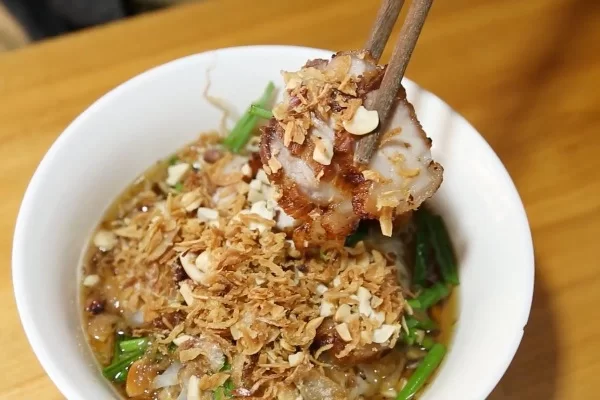 hủ tiếu xá xíu