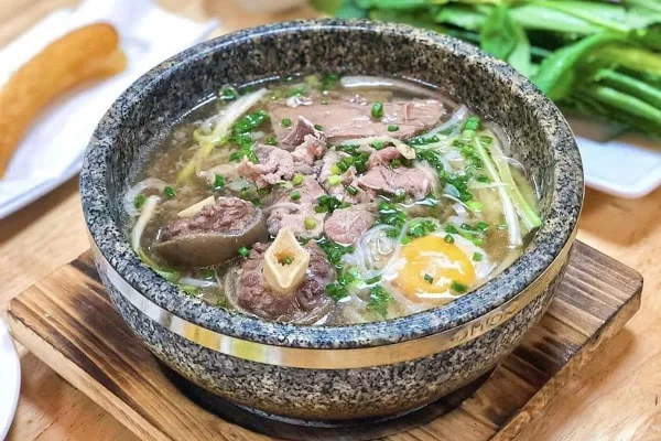 phở bò bát đá