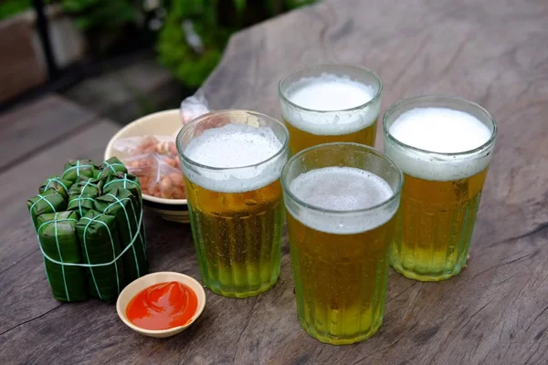 Chi phí mở quán bia hơi vỉa hè