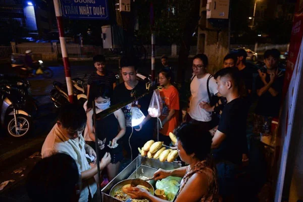 Mở quán ăn đêm ngách nhỏ nhưng lời to