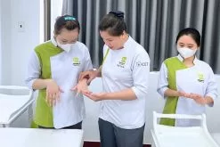 học cắt da và lấy khóe tại nhà